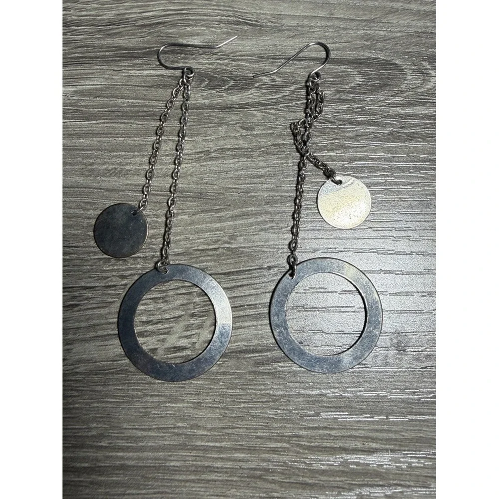 Unbranded silver tone